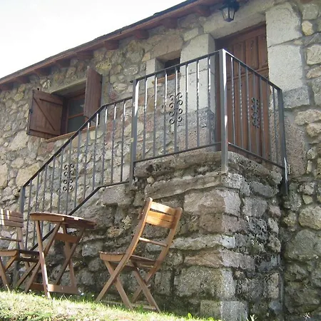 Casas Rurales La Laguna Valle de Lago